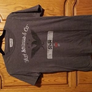 Men's Levi's Brand Tshirt size Medium